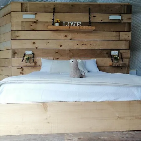 Glamping Quintana Luxe tent Gijón